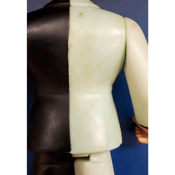 1993 Kenner DC Comics Black White 5 Inch Two-Face Action Figure Batman Flaws - Picture 7 of 12